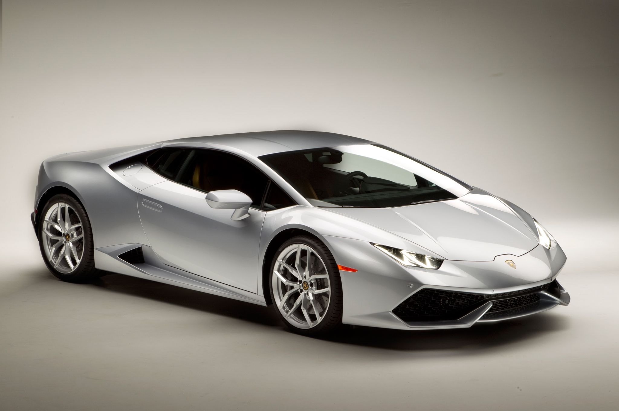 http://static3.therichestimages.com/cdn/1000/664/90/cw/wp-content/uploads/2015/04/Lamborghini-Huracan.jpg