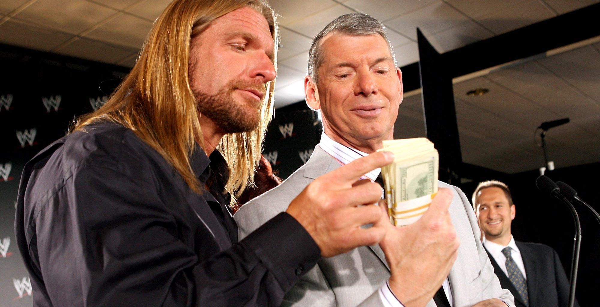 15 Times Triple H And Vince Mcmahon Disgraced The Wwe - samoa joe them roblox